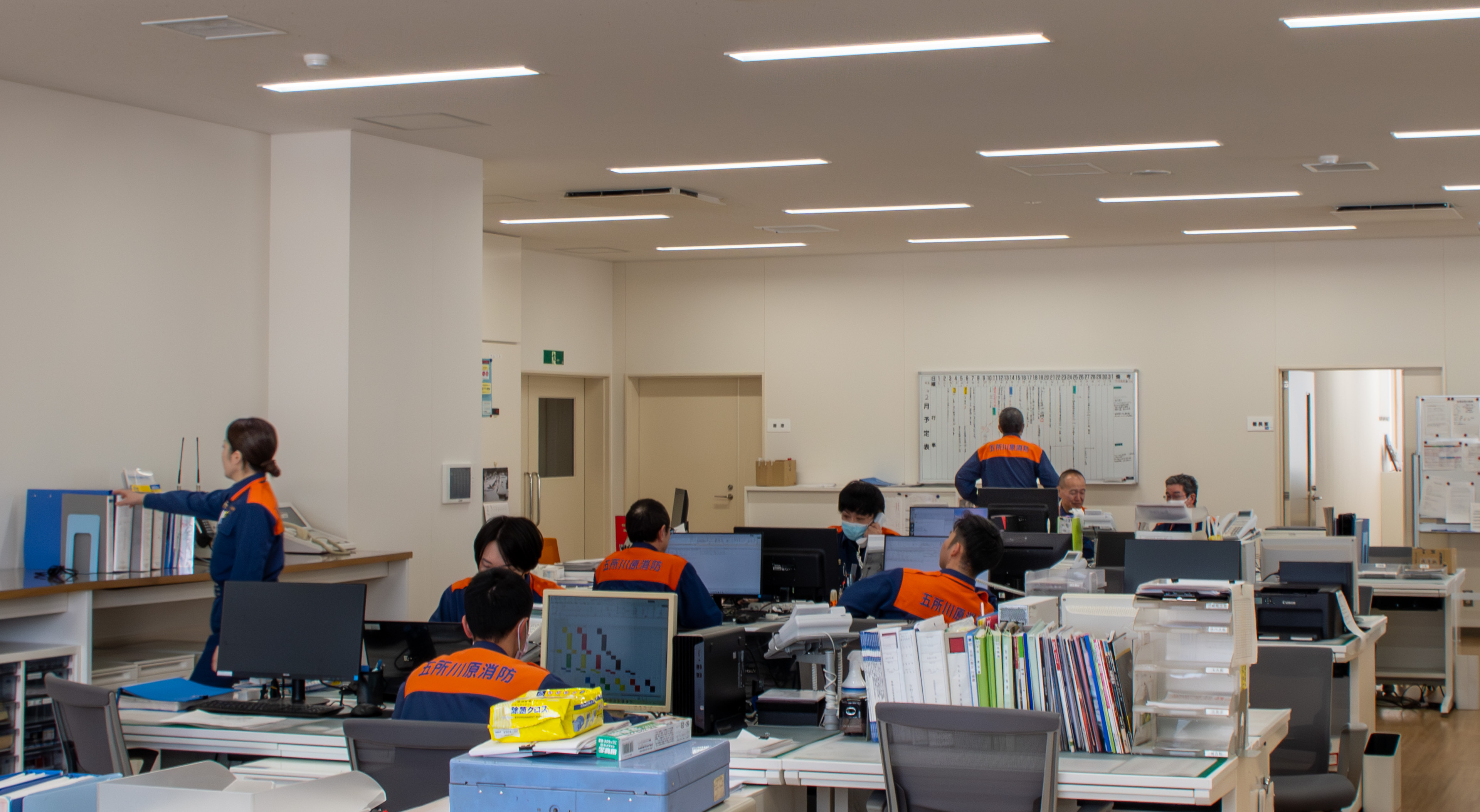 消防署の事務室の様子