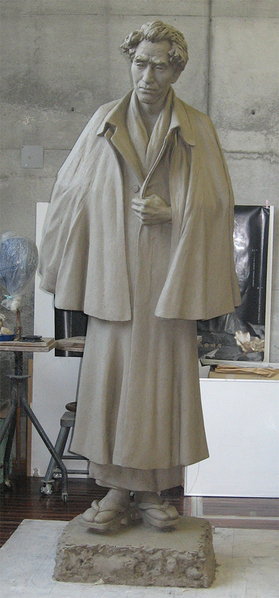 太宰治銅像原型